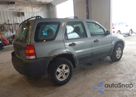 2007 Ford Escape Xls/Xls Manual z USA, uszkodzony, nr VIN 1FMYU92Z87KA84201